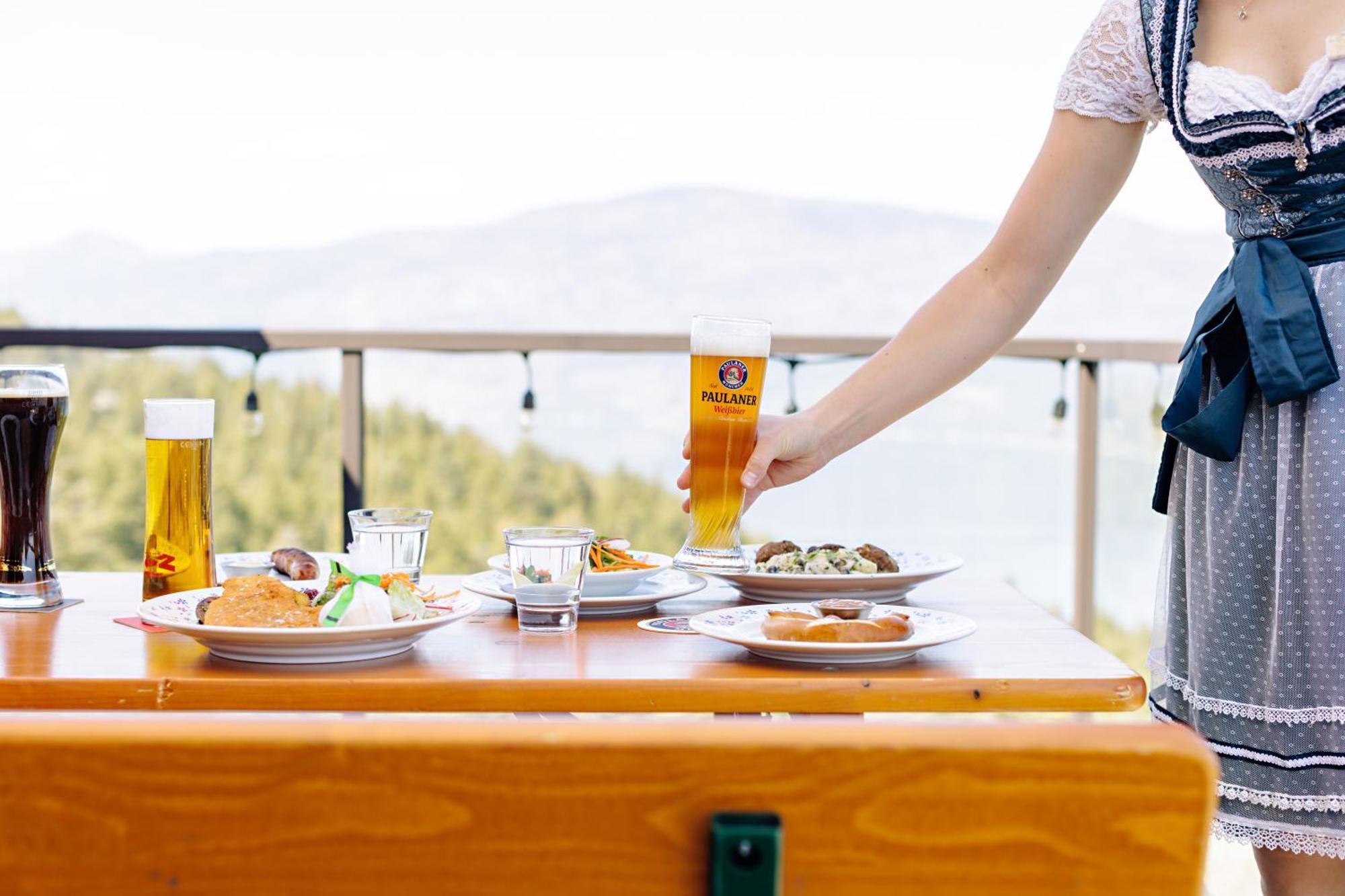 Sparkling Hill Resort And Spa - Adults-Only Resort فيرنون المظهر الخارجي الصورة