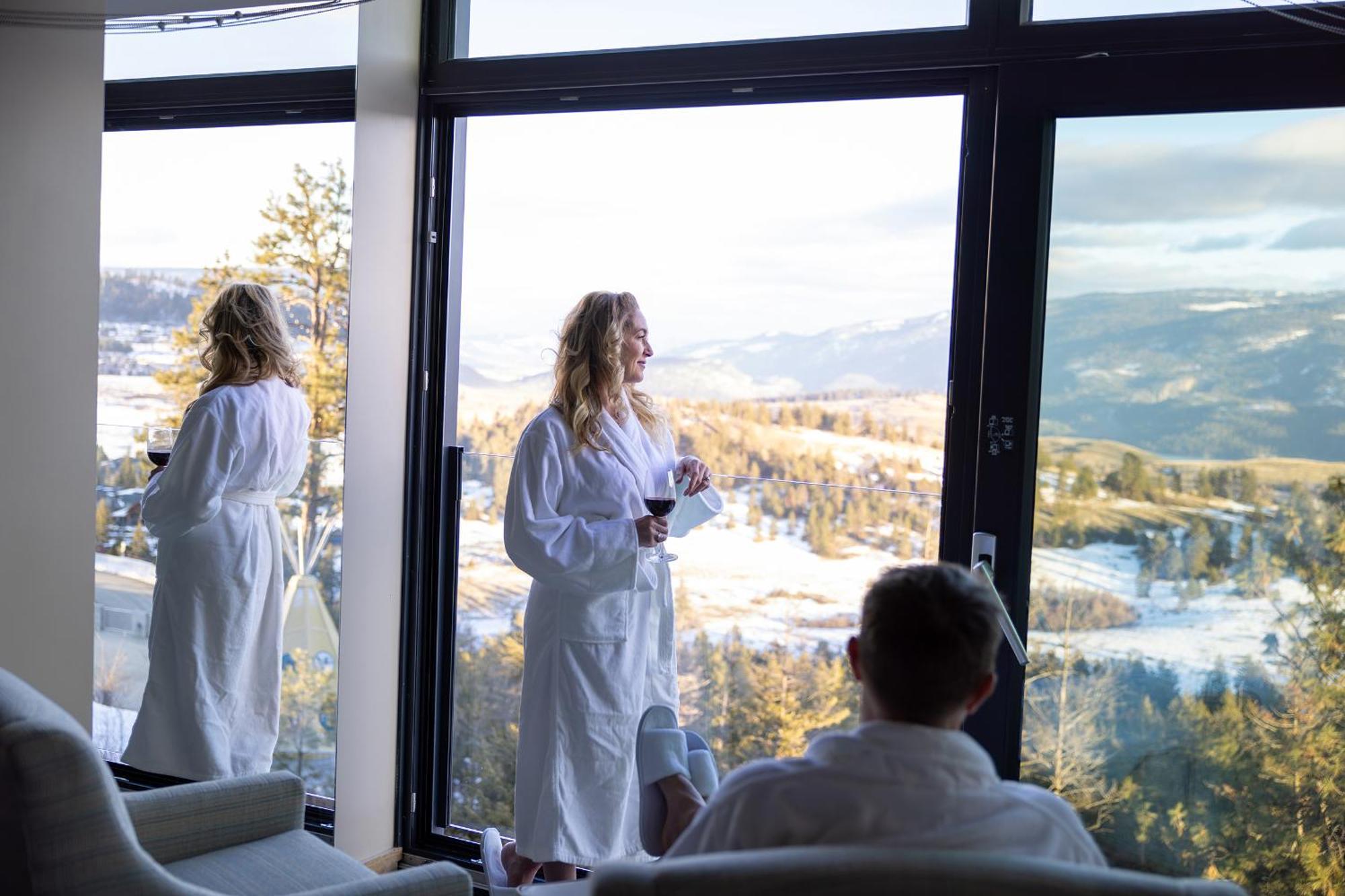 Sparkling Hill Resort And Spa - Adults-Only Resort فيرنون المظهر الخارجي الصورة