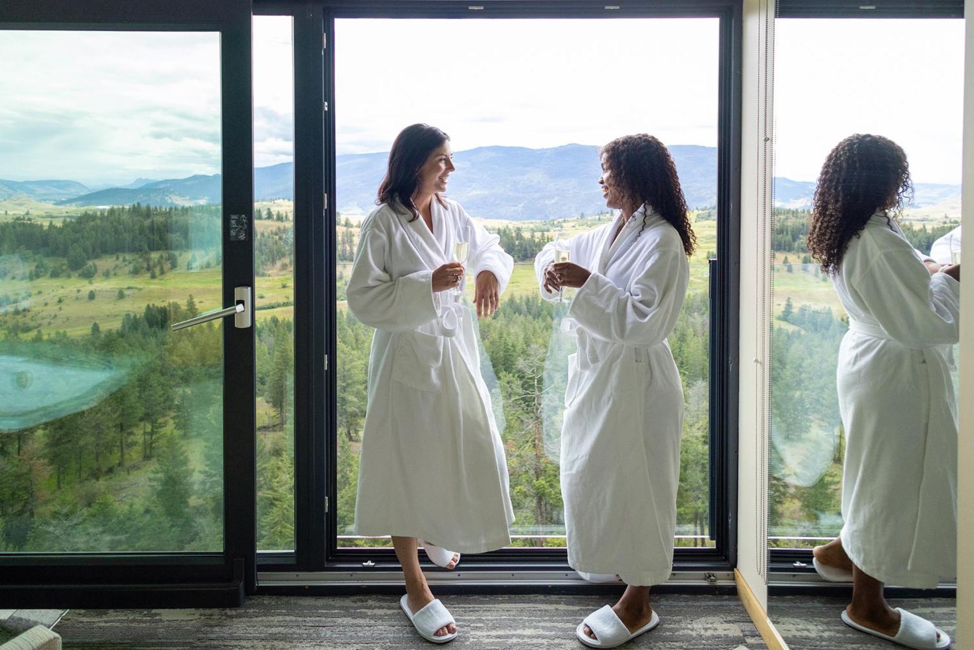 Sparkling Hill Resort And Spa - Adults-Only Resort فيرنون المظهر الخارجي الصورة